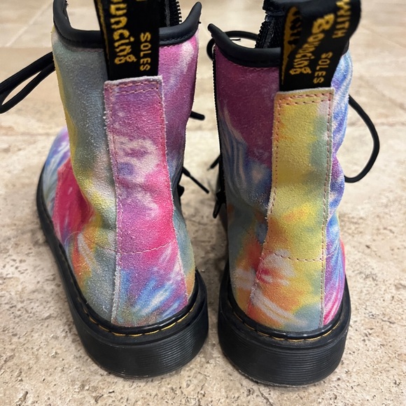 Doc Martens Tie-Dye Junior Boots - Picture 3 of 7
